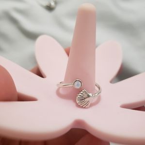 Alex and Ani shell ring